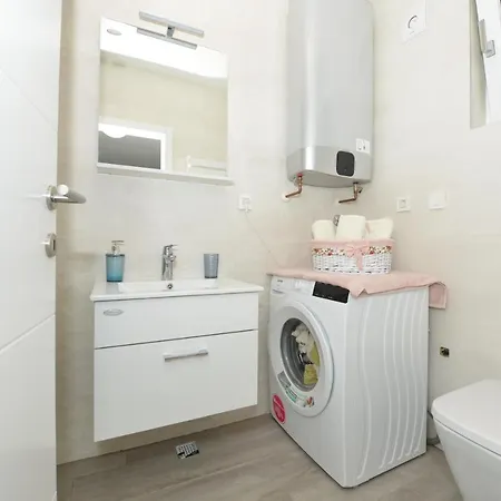 Apartmán Ana Diklo